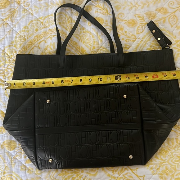 Authentic Carolina Herrera medium Handbad - Picture 10 of 14
